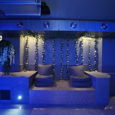 Public SPA for women