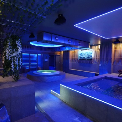 Public SPA for women