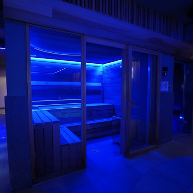 Public SPA for women